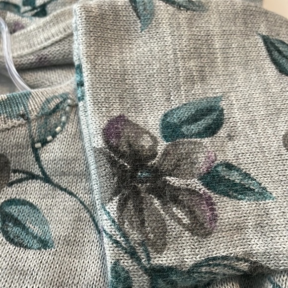 Vintage 90s Alfred Dunner Longsleeve Floral Sweater Top with Beads Size Small - Picture 10 of 12